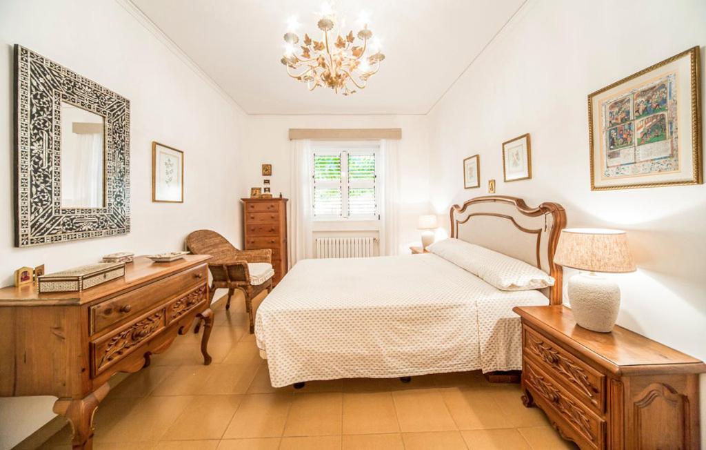 Agradable Villa Junto Al Mar Con Piscina 사군토 외부 사진