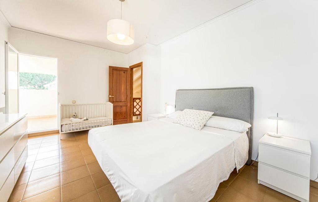 Agradable Villa Junto Al Mar Con Piscina 사군토 외부 사진